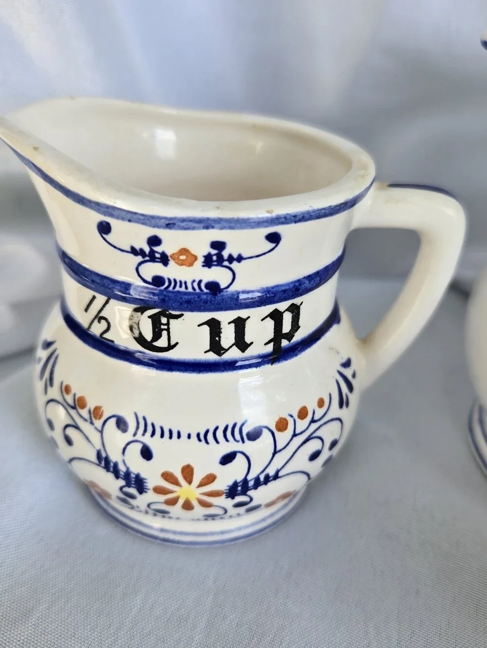 Vintage Blue Onion Nesting Measuring Cup Pitchers Set of 4 Royal Sealy Japan